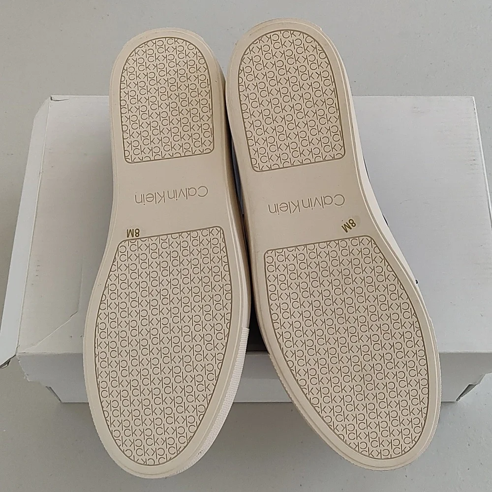 Calvin Klein men's sneakers-NEW